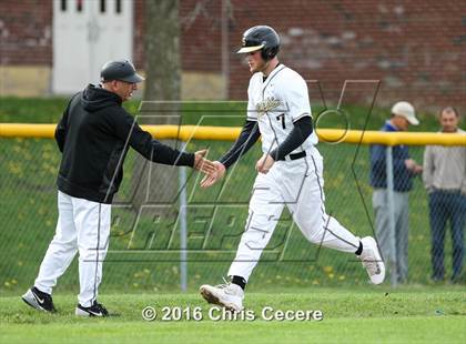 Thumbnail 2 in Fayetteville-Manlius vs. Henninger/Nottingham photogallery.