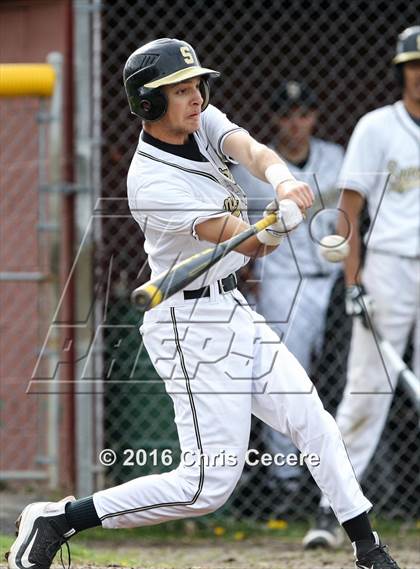Thumbnail 2 in Fayetteville-Manlius vs. Henninger/Nottingham photogallery.