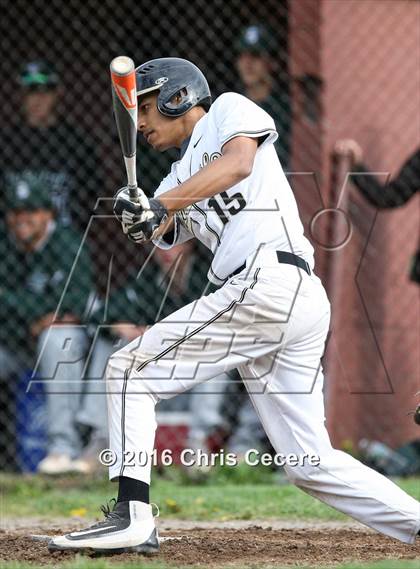 Thumbnail 3 in Fayetteville-Manlius vs. Henninger/Nottingham photogallery.