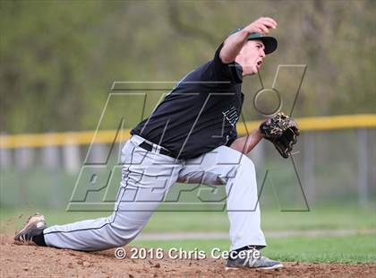 Thumbnail 2 in Fayetteville-Manlius vs. Henninger/Nottingham photogallery.