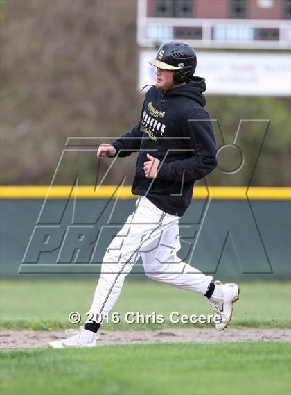Thumbnail 3 in Fayetteville-Manlius vs. Henninger/Nottingham photogallery.