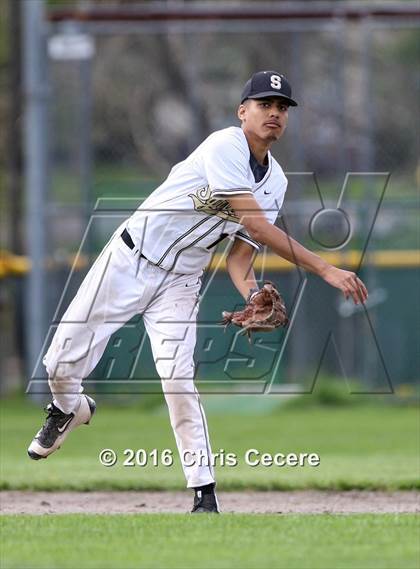 Thumbnail 2 in Fayetteville-Manlius vs. Henninger/Nottingham photogallery.