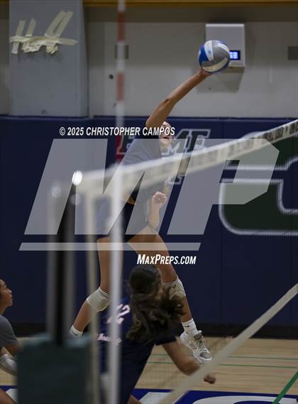 Thumbnail 1 in Roosevelt @ Chino Hills photogallery.