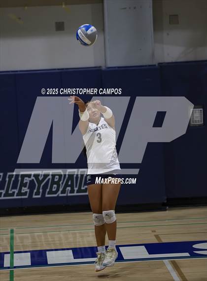 Thumbnail 3 in Roosevelt @ Chino Hills photogallery.
