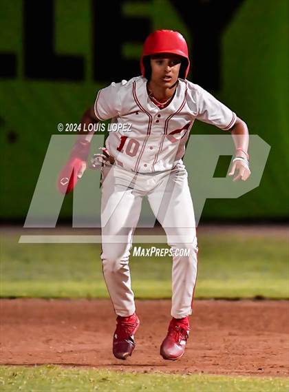 Thumbnail 2 in Corona vs. Harvard-Westlake (CIF SS DIV 1 Championship) photogallery.