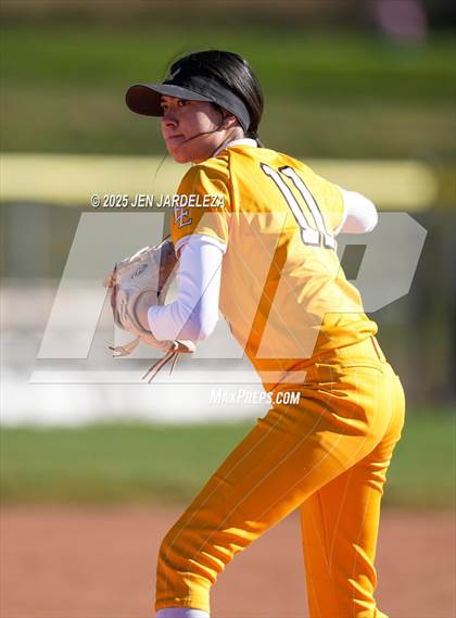 Thumbnail 1 in Pueblo East @ Palmer Ridge (CHSAA 4A Round of 32) photogallery.