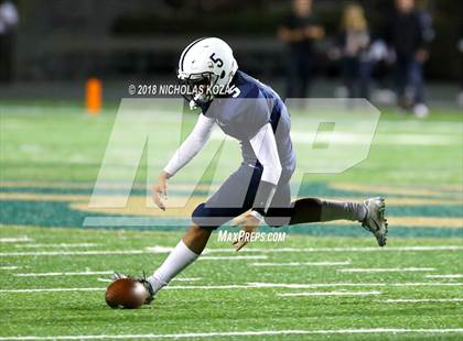 Thumbnail 3 in Harvard-Westlake vs. St. Genevieve photogallery.