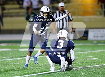 Thumbnail 3 in Harvard-Westlake vs. St. Genevieve photogallery.