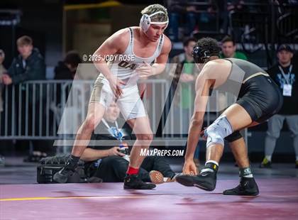 Thumbnail 2 in UHSAA 6A State Championship  photogallery.