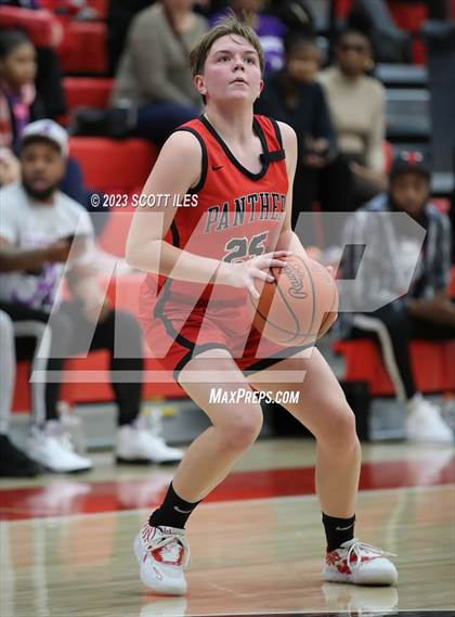 Thumbnail 2 in Fairbanks vs Africentric Early College (OHSAA D3 District Final) photogallery.