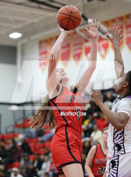 Thumbnail 3 in Fairbanks vs Africentric Early College (OHSAA D3 District Final) photogallery.