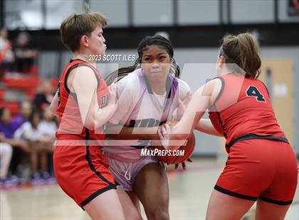 Thumbnail 3 in Fairbanks vs Africentric Early College (OHSAA D3 District Final) photogallery.