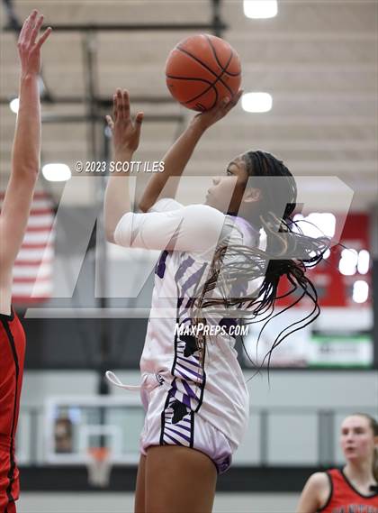 Thumbnail 2 in Fairbanks vs Africentric Early College (OHSAA D3 District Final) photogallery.