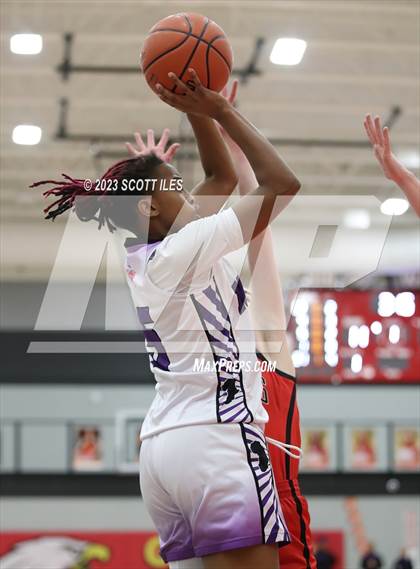 Thumbnail 3 in Fairbanks vs Africentric Early College (OHSAA D3 District Final) photogallery.