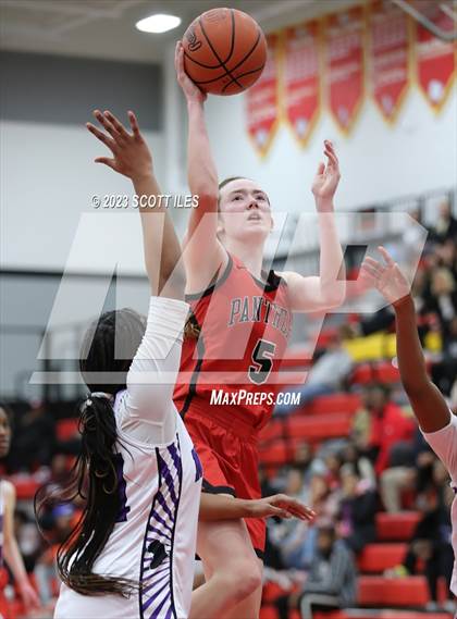 Thumbnail 1 in Fairbanks vs Africentric Early College (OHSAA D3 District Final) photogallery.