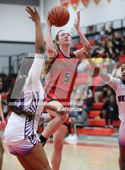 Thumbnail 3 in Fairbanks vs Africentric Early College (OHSAA D3 District Final) photogallery.