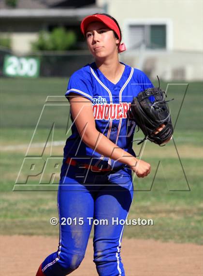 Thumbnail 2 in Bonita vs Los Altos photogallery.