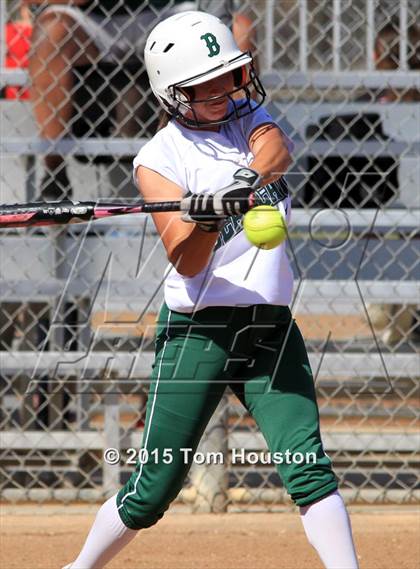 Thumbnail 1 in Bonita vs Los Altos photogallery.