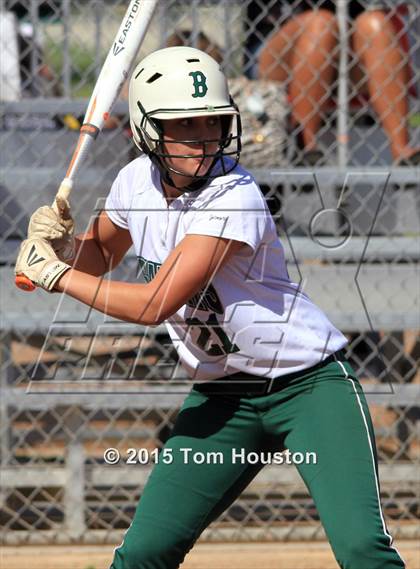 Thumbnail 1 in Bonita vs Los Altos photogallery.