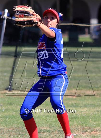 Thumbnail 2 in Bonita vs Los Altos photogallery.