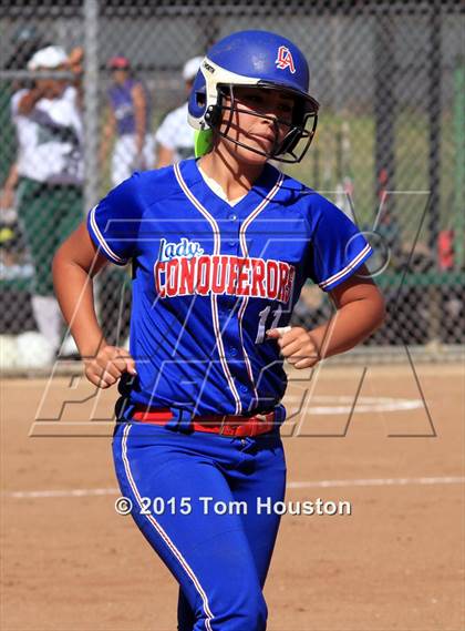 Thumbnail 1 in Bonita vs Los Altos photogallery.