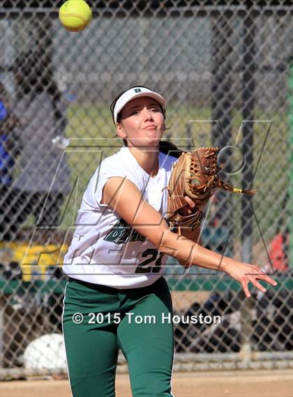 Thumbnail 2 in Bonita vs Los Altos photogallery.
