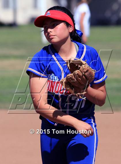 Thumbnail 2 in Bonita vs Los Altos photogallery.