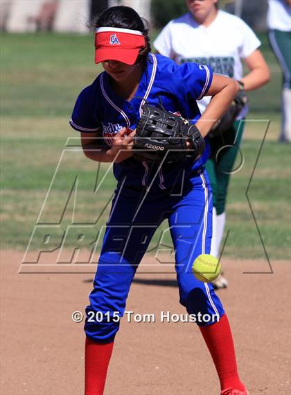 Thumbnail 2 in Bonita vs Los Altos photogallery.