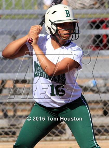 Thumbnail 3 in Bonita vs Los Altos photogallery.