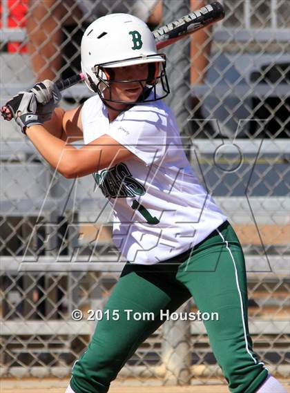 Thumbnail 1 in Bonita vs Los Altos photogallery.