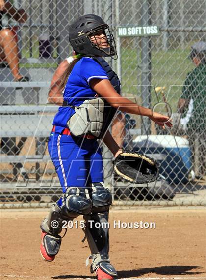 Thumbnail 3 in Bonita vs Los Altos photogallery.
