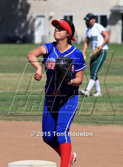 Thumbnail 1 in Bonita vs Los Altos photogallery.