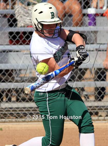 Thumbnail 1 in Bonita vs Los Altos photogallery.