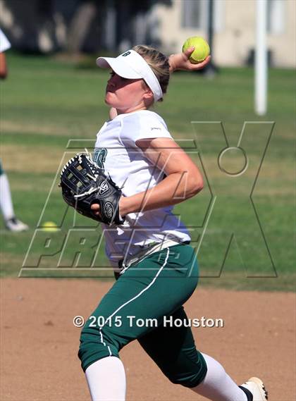 Thumbnail 1 in Bonita vs Los Altos photogallery.