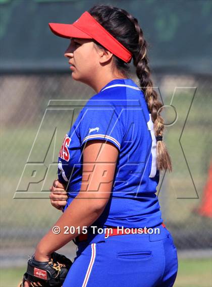 Thumbnail 2 in Bonita vs Los Altos photogallery.