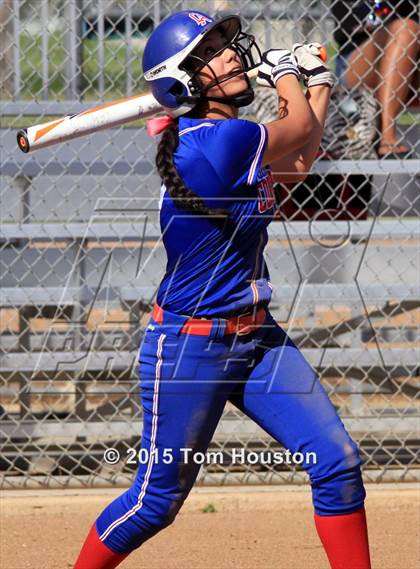 Thumbnail 3 in Bonita vs Los Altos photogallery.
