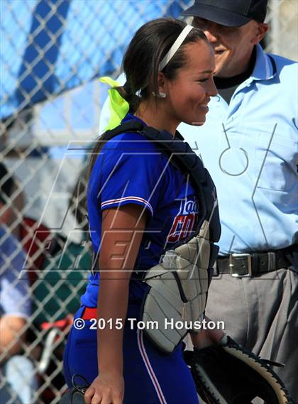 Thumbnail 2 in Bonita vs Los Altos photogallery.