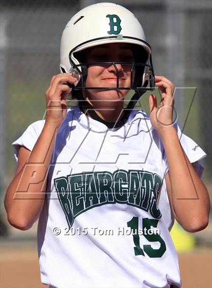 Thumbnail 1 in Bonita vs Los Altos photogallery.