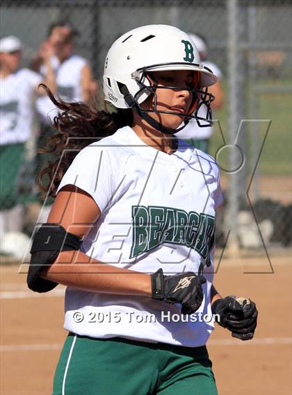 Thumbnail 2 in Bonita vs Los Altos photogallery.