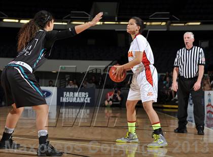 Thumbnail 1 in Santiago vs. Etiwanda (CIF SS D1AA Final) photogallery.
