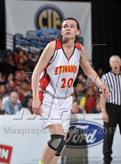 Thumbnail 1 in Santiago vs. Etiwanda (CIF SS D1AA Final) photogallery.
