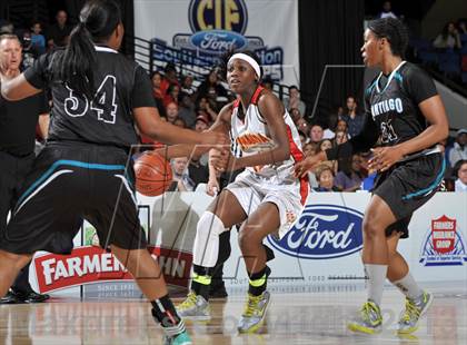 Thumbnail 2 in Santiago vs. Etiwanda (CIF SS D1AA Final) photogallery.