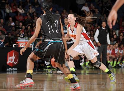 Thumbnail 3 in Santiago vs. Etiwanda (CIF SS D1AA Final) photogallery.
