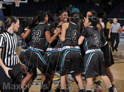 Thumbnail 2 in Santiago vs. Etiwanda (CIF SS D1AA Final) photogallery.