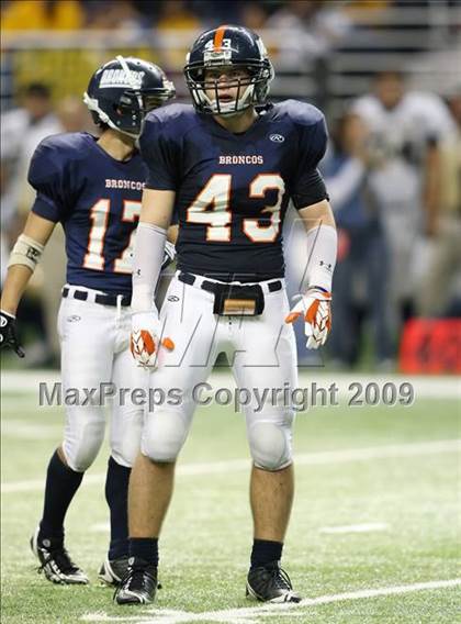 Thumbnail 1 in Edinburg North vs. Brandeis (Texas 5A Region 4 Playoffs) photogallery.