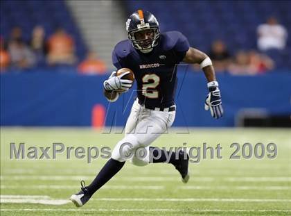 Thumbnail 1 in Edinburg North vs. Brandeis (Texas 5A Region 4 Playoffs) photogallery.