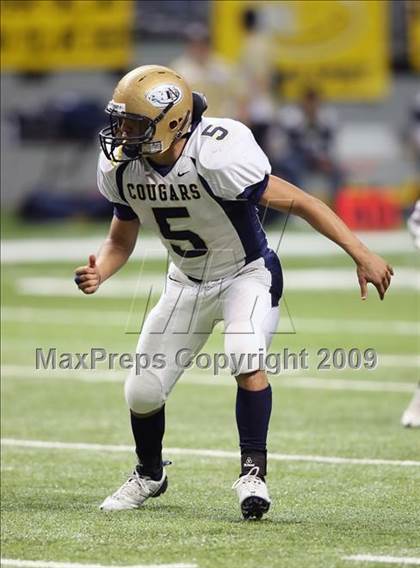 Thumbnail 3 in Edinburg North vs. Brandeis (Texas 5A Region 4 Playoffs) photogallery.