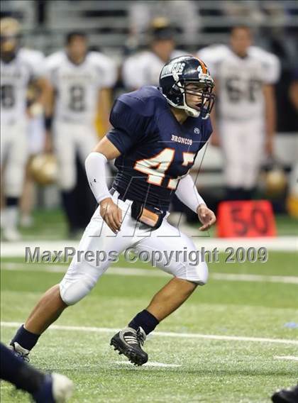 Thumbnail 3 in Edinburg North vs. Brandeis (Texas 5A Region 4 Playoffs) photogallery.