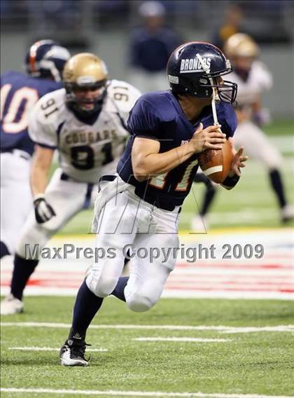 Thumbnail 3 in Edinburg North vs. Brandeis (Texas 5A Region 4 Playoffs) photogallery.