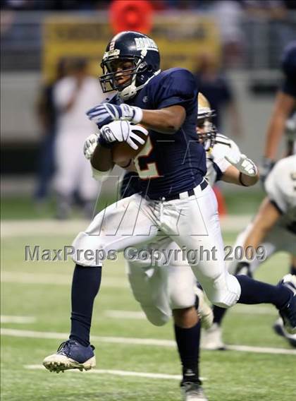Thumbnail 1 in Edinburg North vs. Brandeis (Texas 5A Region 4 Playoffs) photogallery.